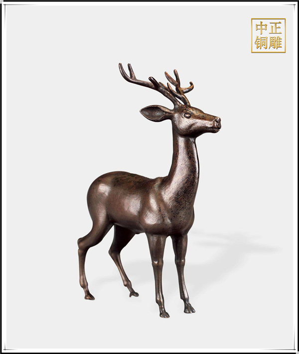 小梅花鹿雕塑.jpg 小梅花鹿雕塑.jpg