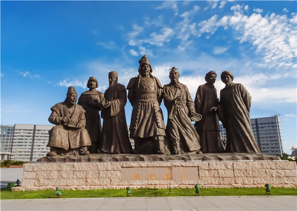 廣場雕塑圖片.jpg 廣場雕塑圖片.jpg