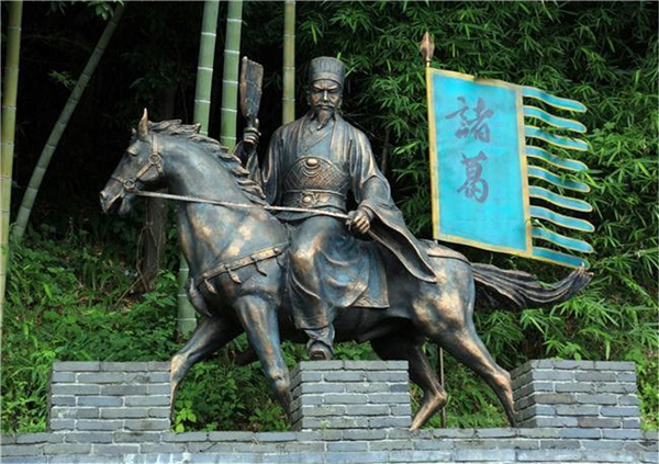 諸葛亮銅雕塑.jpg 諸葛亮銅雕塑.jpg